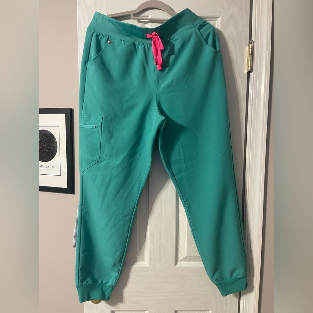 Figs Surgical Green Scrub Pants